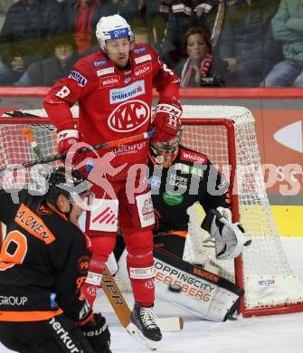 EBEL. Eishockey Bundesliga. EC KAC gegen  Moser Medical Graz99ers.  Petersen Nicholas Eric (KAC),  Engstrand Christian   (Graz). Klagenfurt, am 15.11.2022.
Foto: Kuess
www.qspictures.net
---
pressefotos, pressefotografie, kuess, qs, qspictures, sport, bild, bilder, bilddatenbank