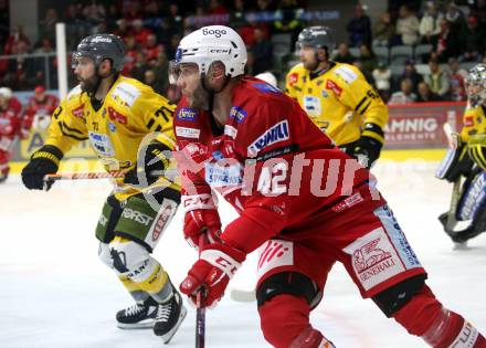 EBEL. Eishockey Bundesliga. EC KAC gegen  HC Pustertal Woelfe.   Rok Ticar (KAC). Klagenfurt, am 18.11.2022.
Foto: Kuess
www.qspictures.net
---
pressefotos, pressefotografie, kuess, qs, qspictures, sport, bild, bilder, bilddatenbank