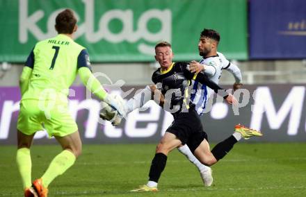 Fussball Woertherseecup. Herta BSC gegen TSV 1860.  Nader El-Jindaoui (Herta),  Fabian Greilinger (TSV 1860). Klagenfurt, am 19.11.2022.
Foto: Kuess
---
pressefotos, pressefotografie, kuess, qs, qspictures, sport, bild, bilder, bilddatenbank