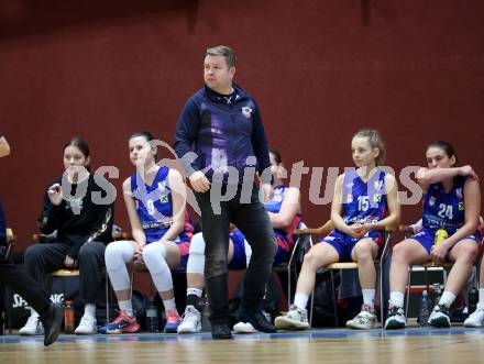 Basketball Damen Superliga. Grunddurchgang 7. Runde. KOS Celovec Damen gegen UBSC-DBBC Graz. Trainer Brkic Edvin (Graz). Klagenfurt, 20.11.2022.
Foto: Kuess
---
pressefotos, pressefotografie, kuess, qs, qspictures, sport, bild, bilder, bilddatenbank