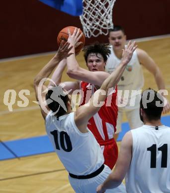 Basketball 2. Liga 2022/2023. Grunddurchgang 7. Runde.  KOS Celovec gegen  Upper Austrian Ballers.  Dalibor Cevriz  (KOS),  Luis Streitberger (Austrian Ballers). Klagenfurt, am 20.11.2022.
Foto: Kuess
www.qspictures.net
---
pressefotos, pressefotografie, kuess, qs, qspictures, sport, bild, bilder, bilddatenbank