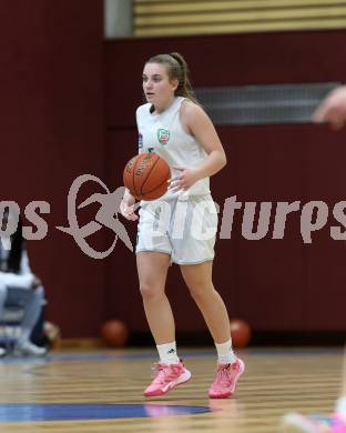 Basketball Damen Superliga. Grunddurchgang 7. Runde. KOS Celovec Damen gegen UBSC-DBBC Graz.  Monika Ristic (KOS), Klagenfurt, 20.11.2022.
Foto: Kuess
---
pressefotos, pressefotografie, kuess, qs, qspictures, sport, bild, bilder, bilddatenbank