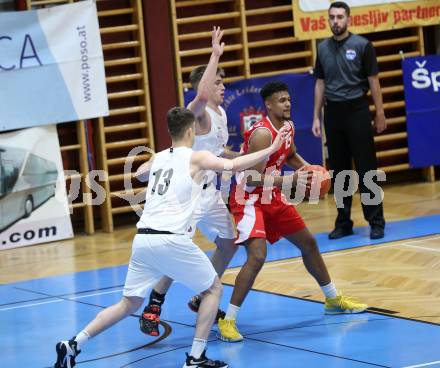 Basketball 2. Liga 2022/2023. Grunddurchgang 7. Runde.  KOS Celovec gegen  Upper Austrian Ballers.   Maximilian Seher, Andrej Blazevic (KOS),  Starlin Inoa Gil (Austrian Ballers). Klagenfurt, am 20.11.2022.
Foto: Kuess
www.qspictures.net
---
pressefotos, pressefotografie, kuess, qs, qspictures, sport, bild, bilder, bilddatenbank