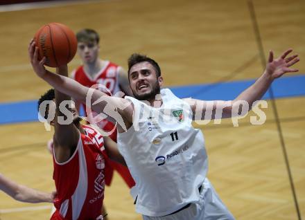 Basketball 2. Liga 2022/2023. Grunddurchgang 7. Runde.  KOS Celovec gegen  Upper Austrian Ballers.   Andi Shehu (KOS),  Starlin Inoa Gil (Austrian Ballers). Klagenfurt, am 20.11.2022.
Foto: Kuess
www.qspictures.net
---
pressefotos, pressefotografie, kuess, qs, qspictures, sport, bild, bilder, bilddatenbank