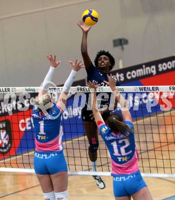 Volleyball. Challenge Cup 2022/23. ATSC Kelag Wildcats Klagenfurt gegen VK Prostejov.   Ehize Omoghibo (Wildcats), Pavla Meidlova, Petra Kozouskova  (Prostejov). Klagenfurt, 23.11.2022.
Foto: Kuess
---
pressefotos, pressefotografie, kuess, qs, qspictures, sport, bild, bilder, bilddatenbank