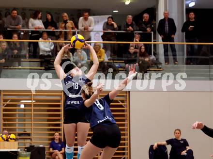 Volleyball. Challenge Cup 2022/23. ATSC Kelag Wildcats Klagenfurt gegen VK Prostejov.   Nicole Holzinger, Jana Gaertner (Wildcats). Klagenfurt, 23.11.2022.
Foto: Kuess
---
pressefotos, pressefotografie, kuess, qs, qspictures, sport, bild, bilder, bilddatenbank