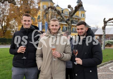 Fussball Bundesliga. Weihnachtsfeier WAC.   David Gugganig, Jonathan Scherzer, Matteo Anzolin. Velden, am 24.11.2022.
Foto: Kuess
---
pressefotos, pressefotografie, kuess, qs, qspictures, sport, bild, bilder, bilddatenbank