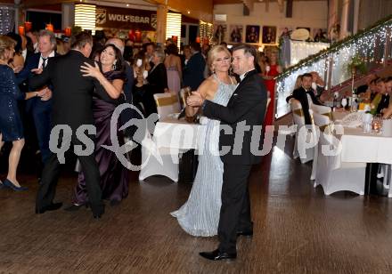 Fussball Bundesliga. WAC Redoute.  Waltraud Riegler, Dietmar Riegler . Wolfsberg, am 19.11.2022.
Foto: Kuess
---
pressefotos, pressefotografie, kuess, qs, qspictures, sport, bild, bilder, bilddatenbank