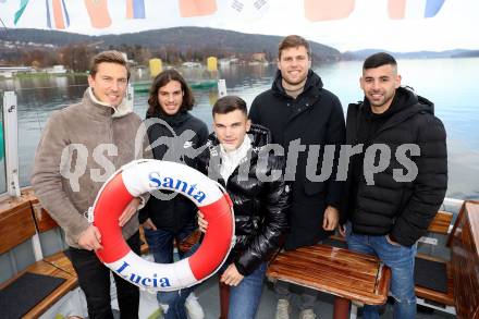 Fussball Bundesliga. Weihnachtsfeier WAC.  Konstantin Kerschbaumer, Matthaeus Taferner,  Adis Jasic, Dominik Baumgartner, Tai Baribo. Velden, am 24.11.2022.
Foto: Kuess
---
pressefotos, pressefotografie, kuess, qs, qspictures, sport, bild, bilder, bilddatenbank