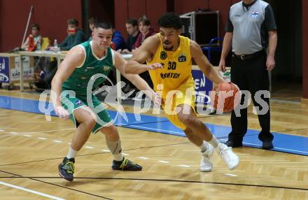 Basketball 2. Liga 2022/2023. Grunddurchgang 8. Runde. Woerthersee Piraten gegen  KOS Celovec.  Marcus Holyfield  (Piraten),  Grega Sajevic (KOS). Klagenfurt, am 26.11.2022.
Foto: Kuess
www.qspictures.net
---
pressefotos, pressefotografie, kuess, qs, qspictures, sport, bild, bilder, bilddatenbank