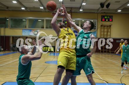 Basketball 2. Liga 2022/2023. Grunddurchgang 8. Runde. Woerthersee Piraten gegen  KOS Celovec. Andreas Nuck   (Piraten),  Andi Smrtnik, Grega Sajevic (KOS). Klagenfurt, am 26.11.2022.
Foto: Kuess
www.qspictures.net
---
pressefotos, pressefotografie, kuess, qs, qspictures, sport, bild, bilder, bilddatenbank