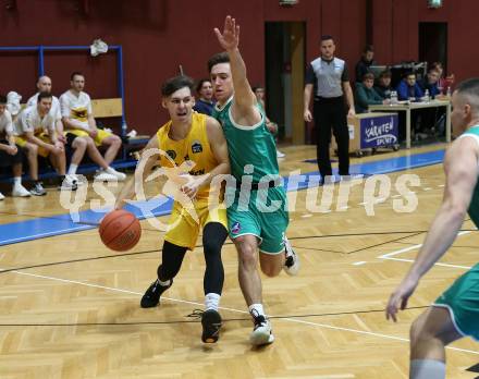 Basketball 2. Liga 2022/2023. Grunddurchgang 8. Runde. Woerthersee Piraten gegen  KOS Celovec.  Felix Leindecker  (Piraten),  Niklas Michel (KOS). Klagenfurt, am 26.11.2022.
Foto: Kuess
www.qspictures.net
---
pressefotos, pressefotografie, kuess, qs, qspictures, sport, bild, bilder, bilddatenbank