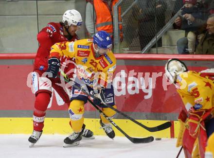 EBEL. Eishockey Bundesliga. EC KAC gegen  Asiago Hockey.  Thomas Hundertpfund, (KAC),    Stefano Marchetti  (Asiago Hockey). Klagenfurt, am 27.11.2022.
Foto: Kuess
www.qspictures.net
---
pressefotos, pressefotografie, kuess, qs, qspictures, sport, bild, bilder, bilddatenbank