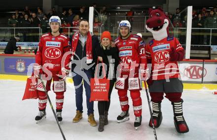 EBEL. Eishockey Bundesliga. EC KAC gegen  Asiago Hockey.  Spieler des Abends Finn Vann Ee, Fabian Hochegger (KAC). Klagenfurt, am 27.11.2022.
Foto: Kuess
www.qspictures.net
---
pressefotos, pressefotografie, kuess, qs, qspictures, sport, bild, bilder, bilddatenbank