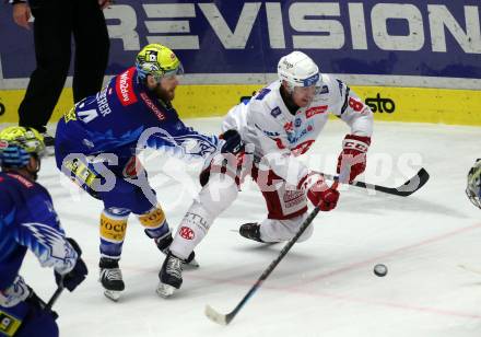 EBEL. Eishockey Bundesliga. EC VSV gegen EC KAC.   Kevin Moderer,   (VSV),  Nicholas Eric Petersen  (KAC). Villach, am 2.12.2022.
Foto: Kuess
www.qspictures.net
---
pressefotos, pressefotografie, kuess, qs, qspictures, sport, bild, bilder, bilddatenbank