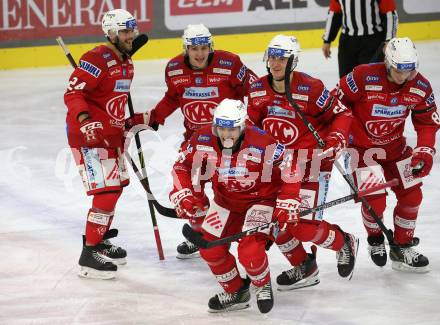 EBEL. Eishockey Bundesliga. EC KAC gegen  HK Olimpija.  Torjubel Fabian Hochegger, Steven Strong, Maximilian Preiml, Nikolaus Kraus, Finn Van ee  (KAC). Klagenfurt, am 4.12.2022.
Foto: Kuess
www.qspictures.net
---
pressefotos, pressefotografie, kuess, qs, qspictures, sport, bild, bilder, bilddatenbank