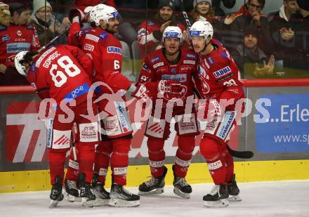 EBEL. Eishockey Bundesliga. EC KAC gegen  HK Olimpija.  Torjubel Matthew Fraser, Lucas Lessio, abian Hochegger, Luka Gomboc  (KAC). Klagenfurt, am 4.12.2022.
Foto: Kuess
www.qspictures.net
---
pressefotos, pressefotografie, kuess, qs, qspictures, sport, bild, bilder, bilddatenbank