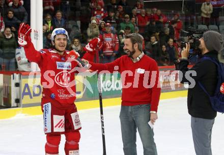 EBEL. Eishockey Bundesliga. EC KAC gegen  HK Olimpija. Fabian Hochegger, Marc Brabant   (KAC). Klagenfurt, am 4.12.2022.
Foto: Kuess
www.qspictures.net
---
pressefotos, pressefotografie, kuess, qs, qspictures, sport, bild, bilder, bilddatenbank