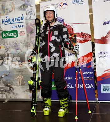 Schi Alpin. Schi Nordisch. Biathlon. Einkleidung Landesschiverband.  Lara Baurecht (Schi Alpin) . Klagenfurt, am 3.12.2022.
Foto: Kuess

---
pressefotos, pressefotografie, kuess, qs, qspictures, sport, bild, bilder, bilddatenbank