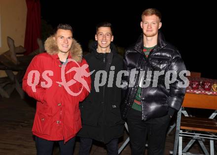 Fussball Bundesliga. Apres Ski Party SK Austria Klagenfurt.   Florian Rieder, Till Schumacher, Jonas Arweiler. Ploeschenberg, am 7.12.2022.
Foto: Kuess

---
pressefotos, pressefotografie, kuess, qs, qspictures, sport, bild, bilder, bilddatenbank