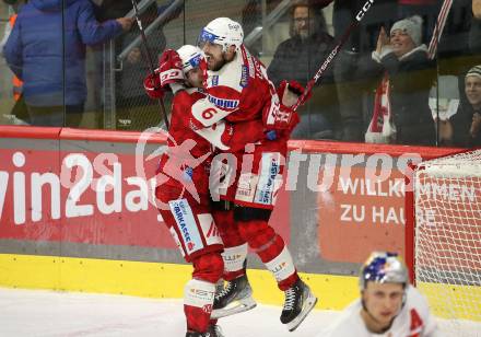 EBEL. Eishockey Bundesliga. EC KAC gegen  Salzburg.  Torjubel Lucas Lessio, Matthew Fraser (KAC). Klagenfurt, am 9.12.2022.
Foto: Kuess
www.qspictures.net
---
pressefotos, pressefotografie, kuess, qs, qspictures, sport, bild, bilder, bilddatenbank