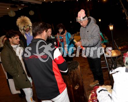 Fussball Bundesliga. Apres Ski Party SK Austria Klagenfurt.   Trainer PETER PACULT. Ploeschenberg, am 7.12.2022.
Foto: Kuess

---
pressefotos, pressefotografie, kuess, qs, qspictures, sport, bild, bilder, bilddatenbank