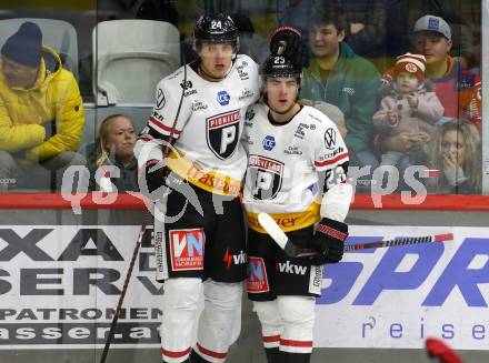 EBEL. Eishockey Bundesliga. EC KAC gegen  Pioneers Vorarlberg.  Torjubel Hampus Eriksson, Jack Jacome  (Vorarlberg). Klagenfurt, am 11.12.2022.
Foto: Kuess
www.qspictures.net
---
pressefotos, pressefotografie, kuess, qs, qspictures, sport, bild, bilder, bilddatenbank