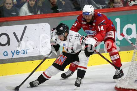 EBEL. Eishockey Bundesliga. EC KAC gegen  Pioneers Vorarlberg. Paul Postma, (KAC),    Jack Jacome  (Vorarlberg). Klagenfurt, am 11.12.2022.
Foto: Kuess
www.qspictures.net
---
pressefotos, pressefotografie, kuess, qs, qspictures, sport, bild, bilder, bilddatenbank