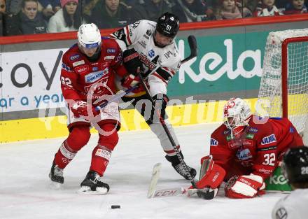 EBEL. Eishockey Bundesliga. EC KAC gegen  Pioneers Vorarlberg. Clemens Unterweger, Sebastian Dahm,  (KAC),   Patrick Spannring  (Vorarlberg). Klagenfurt, am 11.12.2022.
Foto: Kuess
www.qspictures.net
---
pressefotos, pressefotografie, kuess, qs, qspictures, sport, bild, bilder, bilddatenbank