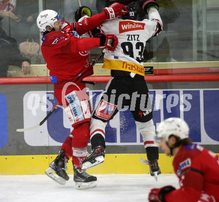 EBEL. Eishockey Bundesliga. EC KAC gegen  Pioneers Vorarlberg. Manuel Ganahl,  (KAC),    Marcel Zizu (Vorarlberg). Klagenfurt, am 11.12.2022.
Foto: Kuess
www.qspictures.net
---
pressefotos, pressefotografie, kuess, qs, qspictures, sport, bild, bilder, bilddatenbank