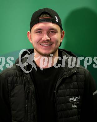 Kaernten Sport. Sportlermeeting. Vertragsunterzeichnung.    Kevin Boeck (BMX Freestyle): Klagenfurt, am 16.12.2022.
Foto: Kuess

---
pressefotos, pressefotografie, kuess, qs, qspictures, sport, bild, bilder, bilddatenbank