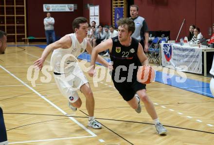Basketball 2. Liga 2022/2023. Grunddurchgang 11. Runde.  KOS Celovec gegen  Vienna United.   Andi Smrtnik (KOS),  Marius Witzmann (Vienna). Klagenfurt, am 17.12.2022.
Foto: Kuess
www.qspictures.net
---
pressefotos, pressefotografie, kuess, qs, qspictures, sport, bild, bilder, bilddatenbank
