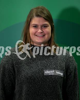 Kaernten Sport. Sportlermeeting. Vertragsunterzeichnung.   Valentina Kroener (Kanu) : Klagenfurt, am 16.12.2022.
Foto: Kuess

---
pressefotos, pressefotografie, kuess, qs, qspictures, sport, bild, bilder, bilddatenbank