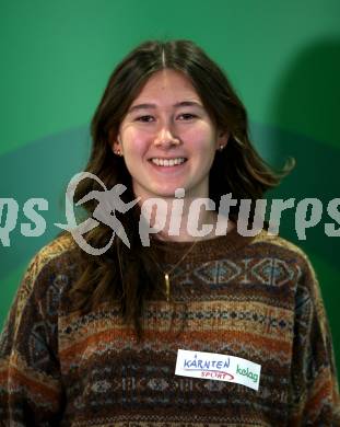 Kaernten Sport. Sportlermeeting. Vertragsunterzeichnung.   Lili Steiner (Wasserski) : Klagenfurt, am 16.12.2022.
Foto: Kuess

---
pressefotos, pressefotografie, kuess, qs, qspictures, sport, bild, bilder, bilddatenbank