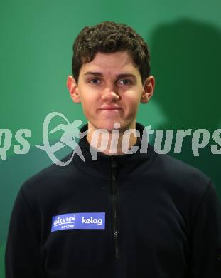Kaernten Sport. Sportlermeeting. Vertragsunterzeichnung.    Kilian Kummerer (Radsport): Klagenfurt, am 16.12.2022.
Foto: Kuess

---
pressefotos, pressefotografie, kuess, qs, qspictures, sport, bild, bilder, bilddatenbank