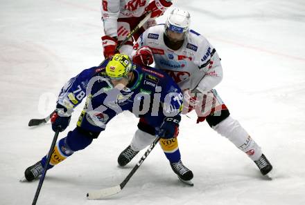EBEL. Eishockey Bundesliga. VSV gegen KAC. Felix Maxa,   (VSV),  Lucas Lessio  (KAC). Villach, am 20.12.2022.
Foto: Kuess
www.qspictures.net
---
pressefotos, pressefotografie, kuess, qs, qspictures, sport, bild, bilder, bilddatenbank