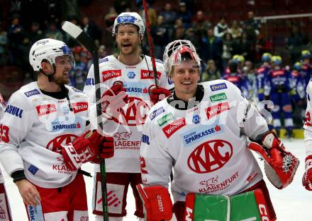 EBEL. Eishockey Bundesliga. VSV gegen KAC.  Rihards Bukarts, Matthew Fraser, Sebastian Dahm  (KAC). Villach, am 20.12.2022.
Foto: Kuess
www.qspictures.net
---
pressefotos, pressefotografie, kuess, qs, qspictures, sport, bild, bilder, bilddatenbank