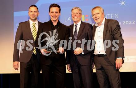 Nacht des Sports. Sportgala. Sportler des Jahres 2022.      Matthias Mayer, Landeshauptmann Peter Kaiser, Marijan Velik. Velden, am 21.12.2022.
Foto: Kuess
www.qspictures.net


---
pressefotos, pressefotografie, kuess, qs, qspictures, sport, bild, bilder, bilddatenbank