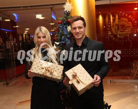 Nacht des Sports. Sportgala. Sportler des Jahres 2022.      Anna Gasser, Matthias Mayer. Velden, am 21.12.2022.
Foto: Kuess
www.qspictures.net


---
pressefotos, pressefotografie, kuess, qs, qspictures, sport, bild, bilder, bilddatenbank