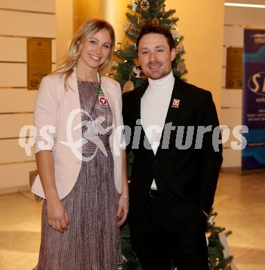 Nacht des Sports. Sportgala. Sportler des Jahres 2022.     Sabine Schoeffmann, Alexander Payer . Velden, am 21.12.2022.
Foto: Kuess
www.qspictures.net


---
pressefotos, pressefotografie, kuess, qs, qspictures, sport, bild, bilder, bilddatenbank