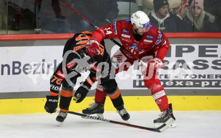 EBEL. Eishockey Bundesliga. EC KAC gegen  Moser Medical Graz99ers.  Paul Postma,  (KAC),    Sam Antonitsch (Graz). Klagenfurt, am 23.12.2022.
Foto: Kuess
www.qspictures.net
---
pressefotos, pressefotografie, kuess, qs, qspictures, sport, bild, bilder, bilddatenbank