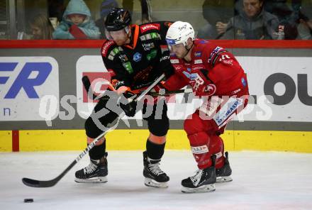 EBEL. Eishockey Bundesliga. EC KAC gegen  Moser Medical Graz99ers.  Thomas Vallant,  (KAC),  Michael Boivin  (Graz). Klagenfurt, am 23.12.2022.
Foto: Kuess
www.qspictures.net
---
pressefotos, pressefotografie, kuess, qs, qspictures, sport, bild, bilder, bilddatenbank