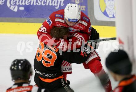 EBEL. Eishockey Bundesliga. EC KAC gegen  Moser Medical Graz99ers.  Nikolaus Kraus,  (KAC),   Clemens Krainz (Graz). Klagenfurt, am 23.12.2022.
Foto: Kuess
www.qspictures.net
---
pressefotos, pressefotografie, kuess, qs, qspictures, sport, bild, bilder, bilddatenbank