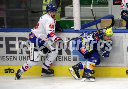 EBEL. Eishockey Bundesliga. EC VSV gegen HC TIWAG Innsbruck.   Nicolas Rivett-Mattinen,  (VSV),   Thomas Mader  (Innsbruck). Villach, am 26.12.2022.
Foto: Kuess
www.qspictures.net
---
pressefotos, pressefotografie, kuess, qs, qspictures, sport, bild, bilder, bilddatenbank