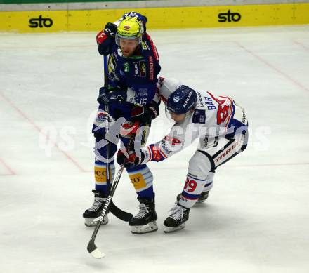 EBEL. Eishockey Bundesliga. EC VSV gegen HC TIWAG Innsbruck.  Robert Sabolic,   (VSV),    Lukas Baer (Innsbruck). Villach, am 26.12.2022.
Foto: Kuess
www.qspictures.net
---
pressefotos, pressefotografie, kuess, qs, qspictures, sport, bild, bilder, bilddatenbank