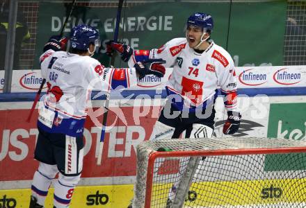 EBEL. Eishockey Bundesliga. EC VSV gegen HC TIWAG Innsbruck.   Torjubel Lukas Baer, Nico Feldner  (Innsbruck). Villach, am 26.12.2022.
Foto: Kuess
www.qspictures.net
---
pressefotos, pressefotografie, kuess, qs, qspictures, sport, bild, bilder, bilddatenbank