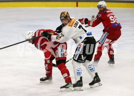 EBEL. Eishockey Bundesliga. EC KAC gegen  Steinbach Black Wings Linz.  Lucas Lessio, (KAC),   Brian Lebler  (Linz). Klagenfurt, am 30.12.2022.
Foto: Kuess
www.qspictures.net
---
pressefotos, pressefotografie, kuess, qs, qspictures, sport, bild, bilder, bilddatenbank