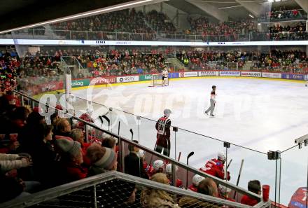 EBEL. Eishockey Bundesliga. EC KAC gegen  Steinbach Black Wings Linz.  Fans  (KAC). Klagenfurt, am 30.12.2022.
Foto: Kuess
www.qspictures.net
---
pressefotos, pressefotografie, kuess, qs, qspictures, sport, bild, bilder, bilddatenbank
