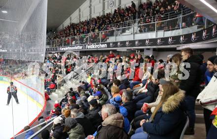 EBEL. Eishockey Bundesliga. EC KAC gegen  Steinbach Black Wings Linz. Fans  (KAC). Klagenfurt, am 30.12.2022.
Foto: Kuess
www.qspictures.net
---
pressefotos, pressefotografie, kuess, qs, qspictures, sport, bild, bilder, bilddatenbank