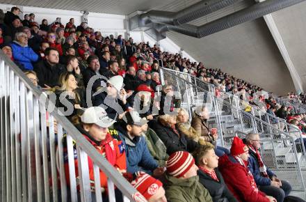 EBEL. Eishockey Bundesliga. EC KAC gegen  Steinbach Black Wings Linz. Fans  (KAC). Klagenfurt, am 30.12.2022.
Foto: Kuess
www.qspictures.net
---
pressefotos, pressefotografie, kuess, qs, qspictures, sport, bild, bilder, bilddatenbank